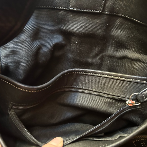 *COACH* Handbag - Picture 6 of 8